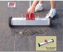 MULTI-SURFACE MAGNETIC RAKE ON WHEELS